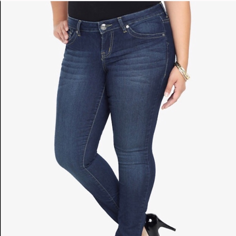 Torrid Medium Wash Skinny Jeans 👖